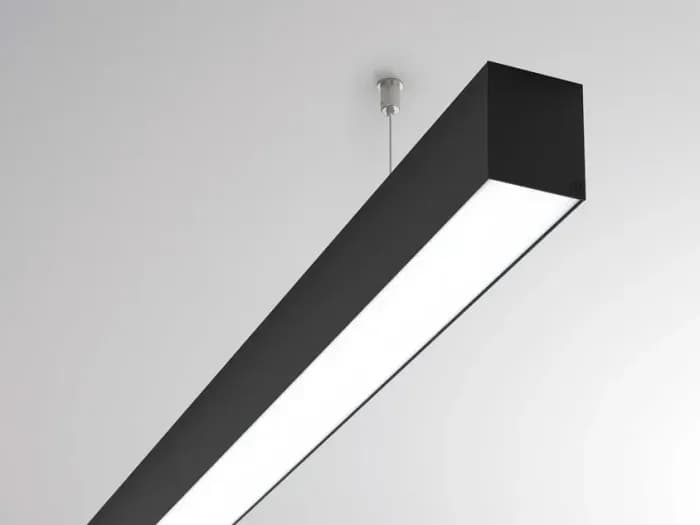 MOLTO LUCE Log